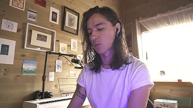 Antinoo Gnothi online show from 03.05.25