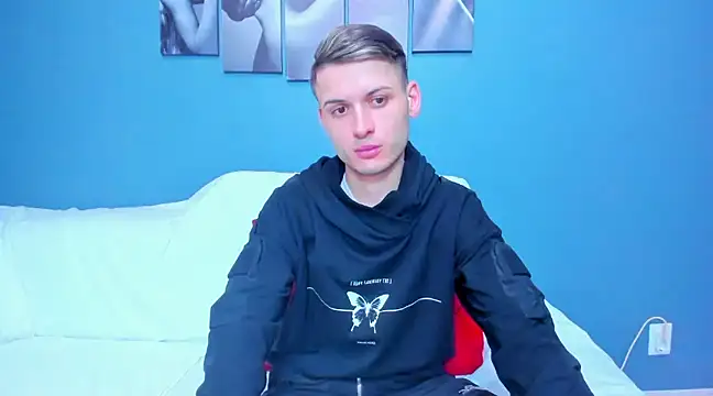 andboyfor6 online show from 02.14.25