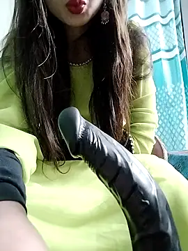 Noor Darliing online show from 02.05.25