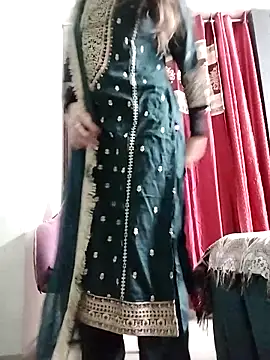 Noor Darliing online show from 04.17.26