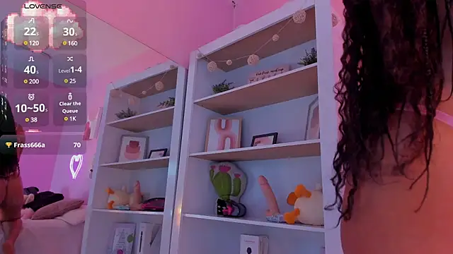 Sophiietaylor online show from 03.12.25