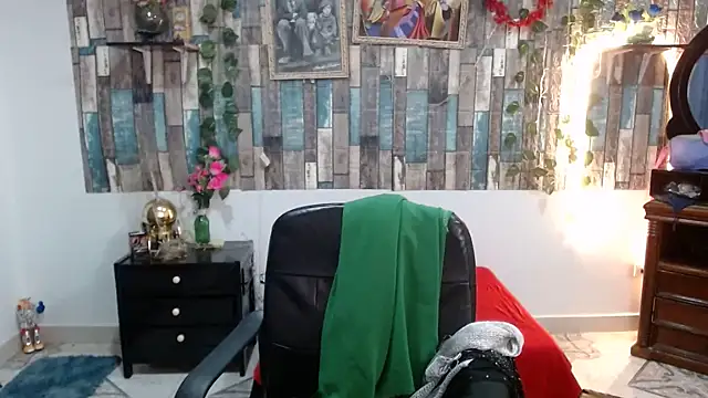 Snapshot of KarimaSarabe chatting on 02.10.26 KarimaSarabe online show from 02.10.26