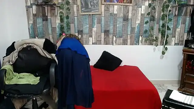 Snapshot of KarimaSarabe chatting on 02.13.26 KarimaSarabe online show from 02.13.26