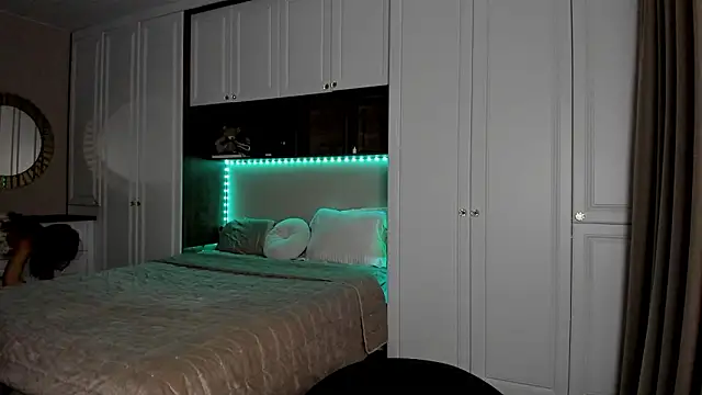 LilyRaisa online show from 03.21.26