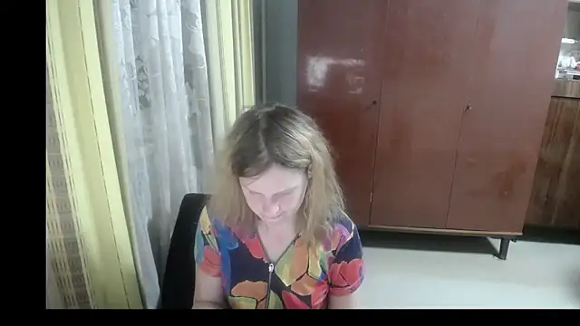 Snapshot of Kathlyn__Heath chatting on 11.11.25 Kathlyn Heath online show from 11.11.25