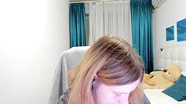 Snapshot of Kathlyn__Heath chatting on 11.29.25 Kathlyn Heath online show from 11.29.25