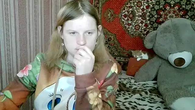 Snapshot of Kathlyn__Heath chatting on 12.14.25 Kathlyn Heath online show from 12.14.25