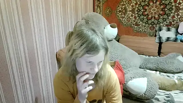 Snapshot of Kathlyn__Heath chatting on 12.16.25 Kathlyn Heath online show from 12.16.25