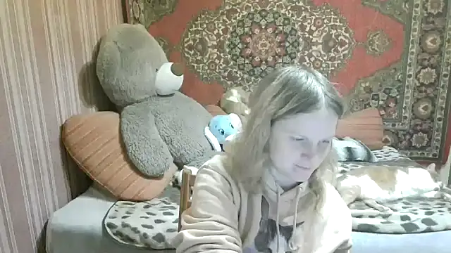 Snapshot of Kathlyn__Heath chatting on 12.19.25 Kathlyn Heath online show from 12.19.25