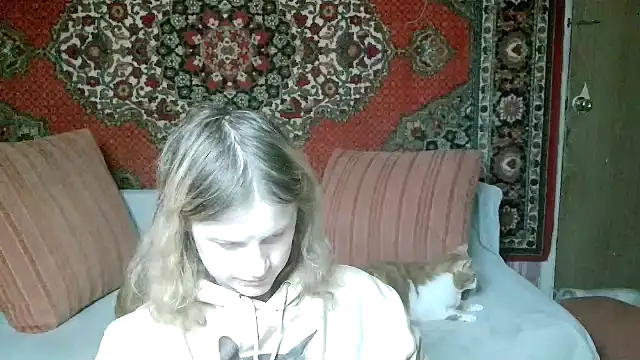 Snapshot of Kathlyn__Heath chatting on 12.20.25 Kathlyn Heath online show from 12.20.25