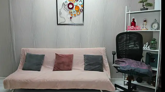 Cassandra Hotty online show from 02.14.26