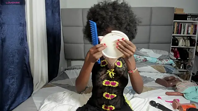 suhaila suus online show from 10.18.25