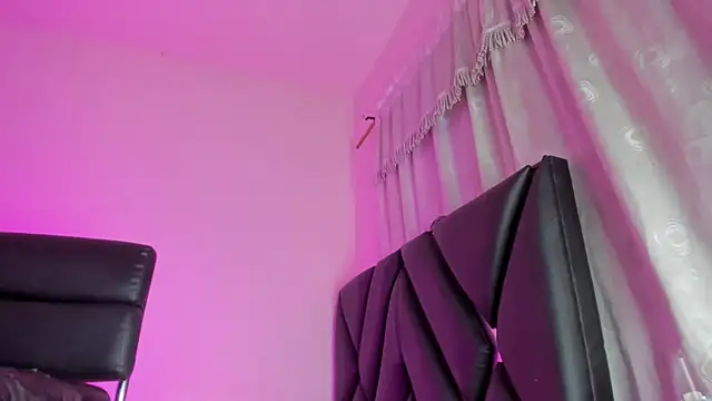 Snapshot of stephany_doll_ chatting on 07.14.26 stephany doll online show from 07.14.26