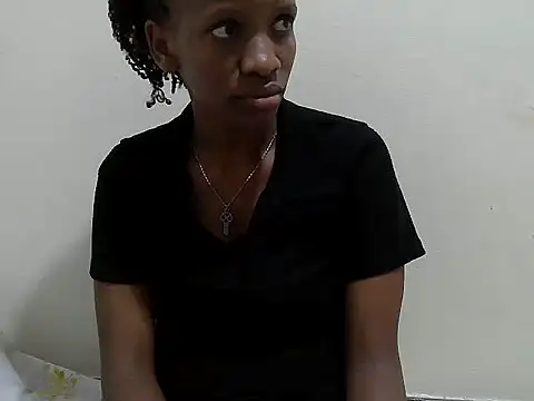 prettybeee online show from 10.26.25