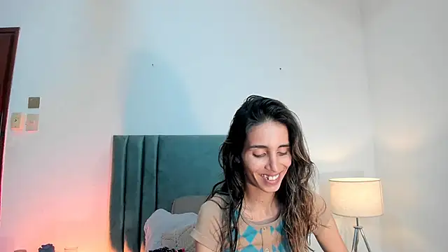 Nina Cavaali online show from 12.22.24