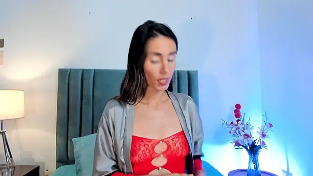 Nina Cavaali online show from 12.26.24