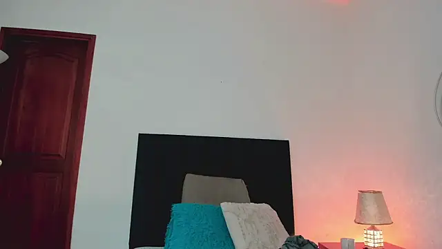 Nina Cavaali online show from 12.29.24