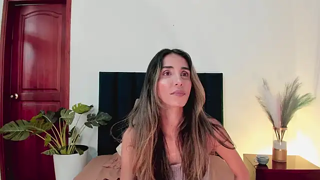 Nina Cavaali online show from 01.28.25