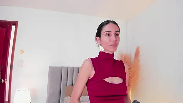 Nina Cavaali online show from 01.30.25