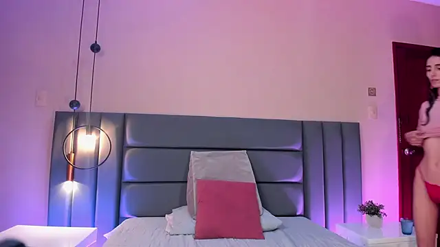 Nina Cavaali online show from 03.13.25