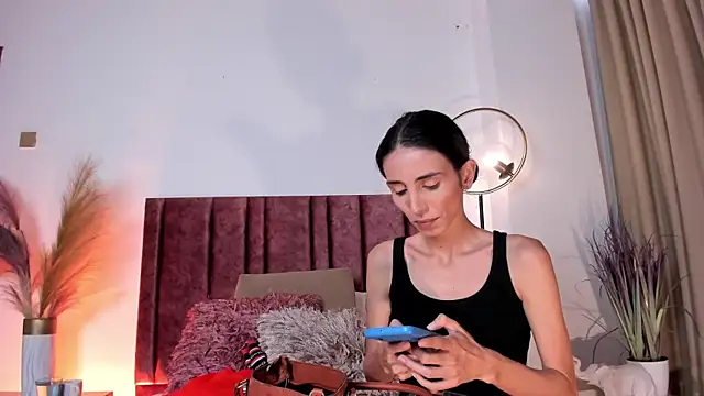 Nina Cavaali online show from 03.21.25