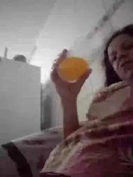 Snapshot of mariy522 chatting on 12.19.24 mariy522 online show from 12.19.24