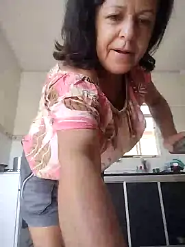 Snapshot of mariy522 chatting on 01.28.25 mariy522 online show from 01.28.25