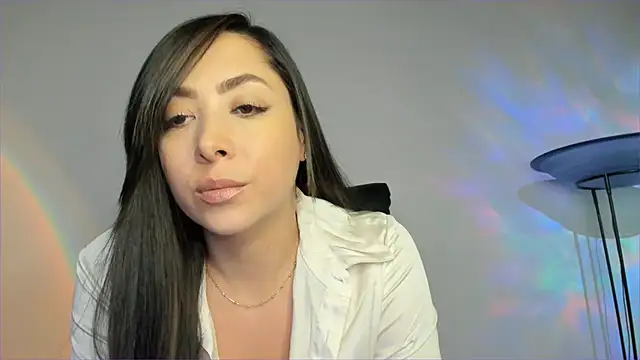 Mila  Paramo online show from 09.30.25