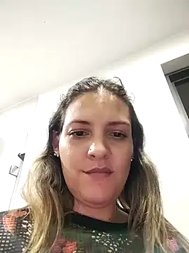 Mia Hampton online show from 01.18.25