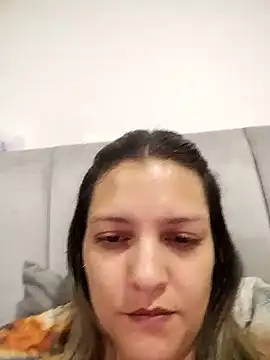 Mia Hampton online show from 01.23.25