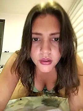 Mia Hampton online show from 02.23.25