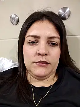 Mia Hampton online show from 09.30.25