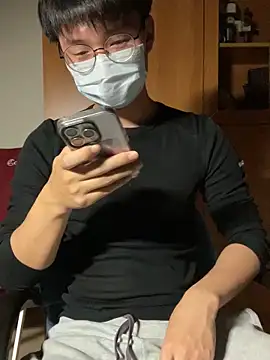 Snapshot of h4779150 chatting on 02.13.26 h4779150 online show from 02.13.26