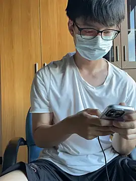 Snapshot of h4779150 chatting on 05.23.26 h4779150 online show from 05.23.26