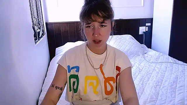 Cosmo Riri online show from 03.12.25