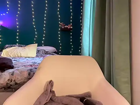 MistyParadiso online show from 01.19.25