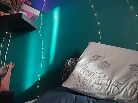 MistyParadiso online show from 03.18.25