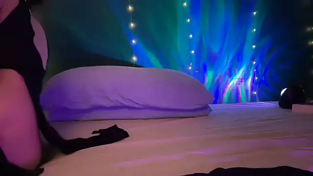 Snapshot of MistyParadiso chatting on 02.28.26 MistyParadiso online show from 02.28.26