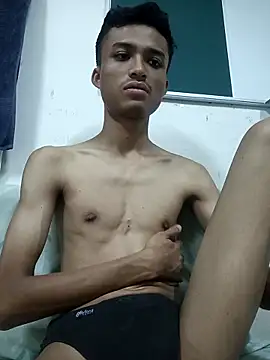 Snapshot of Hunter_Hault chatting on 02.11.26 Hunter Hault online show from 02.11.26