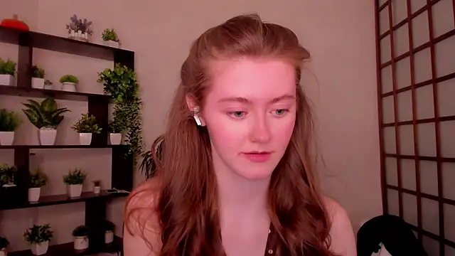 KateCuddle online show from 04.30.26
