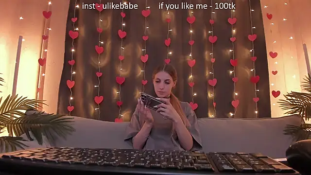 Snapshot of Anna_Fink chatting on 02.14.25 Anna Fink online show from 02.14.25