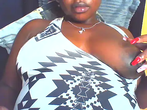 Snapshot of EboniesBelle chatting on 04.30.26 EboniesBelle online show from 04.30.26