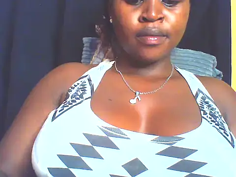 Snapshot of EboniesBelle chatting on 05.02.26 EboniesBelle online show from 05.02.26