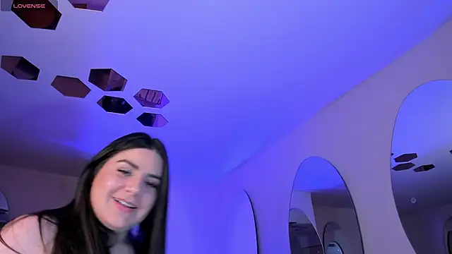 Snapshot of KendraClarkX chatting on 03.18.26 KendraClarkX online show from 03.18.26