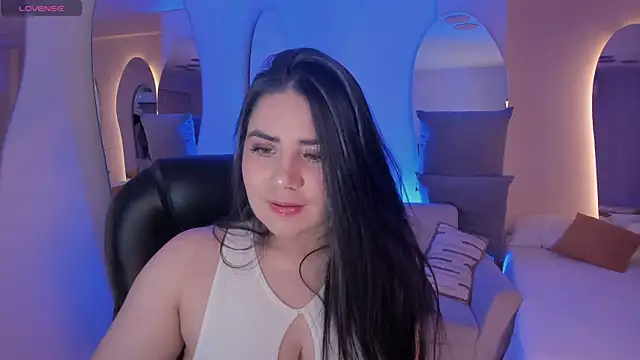 Snapshot of KendraClarkX chatting on 04.15.26 KendraClarkX online show from 04.15.26