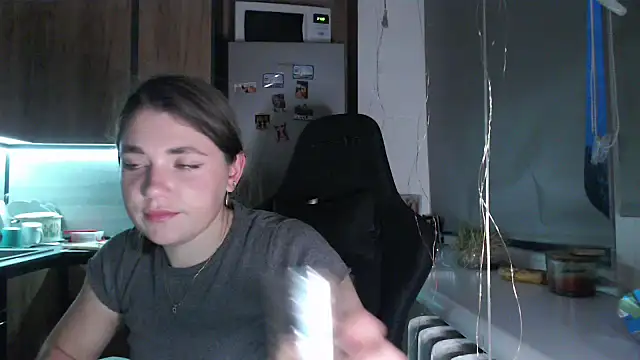 Snapshot of delightful_sofi chatting on 04.30.26 delightful sofi online show from 04.30.26