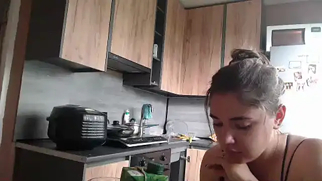 Snapshot of delightful_sofi chatting on 05.28.26 delightful sofi online show from 05.28.26