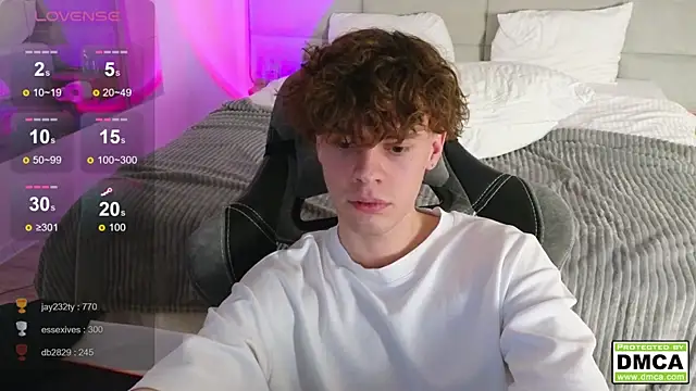 Snapshot of cute_thomas chatting on 03.12.25 cute thomas online show from 03.12.25