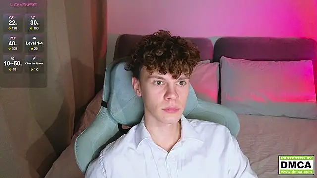 cute thomas online show from 02.17.26