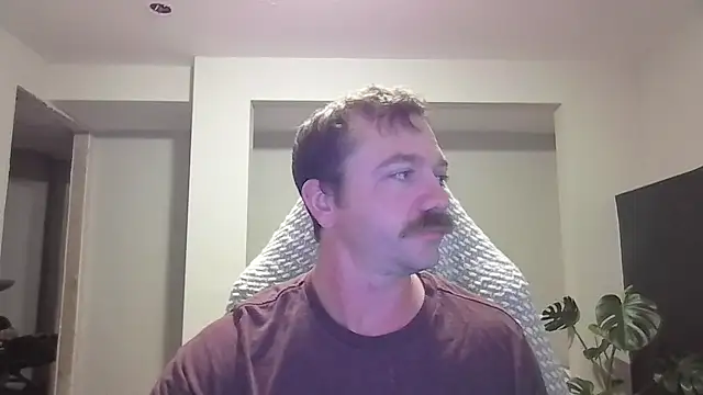 Snapshot of 8inchHOLEpunch chatting on 11.14.25 8inchHOLEpunch online show from 11.14.25